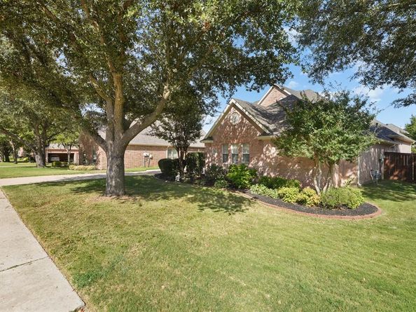 2908  Eastbourne Lane , Flower Mound Texas 75022