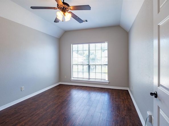 3403  Ledbetter Court , Arlington Texas 76001