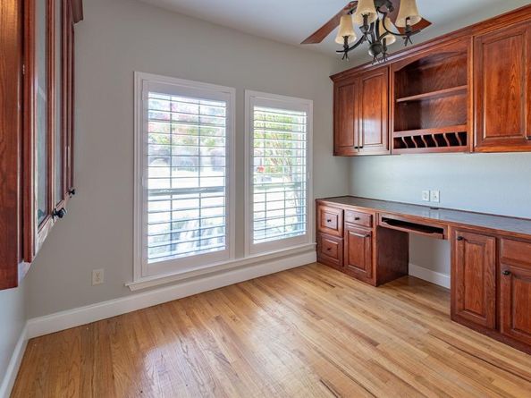 3403  Ledbetter Court , Arlington Texas 76001