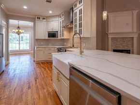 3403  Ledbetter Court , Arlington Texas 76001