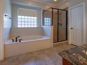 3403  Ledbetter Court , Arlington Texas 76001