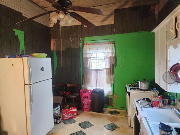301 N Hampton Street , Fort Worth Texas 76102