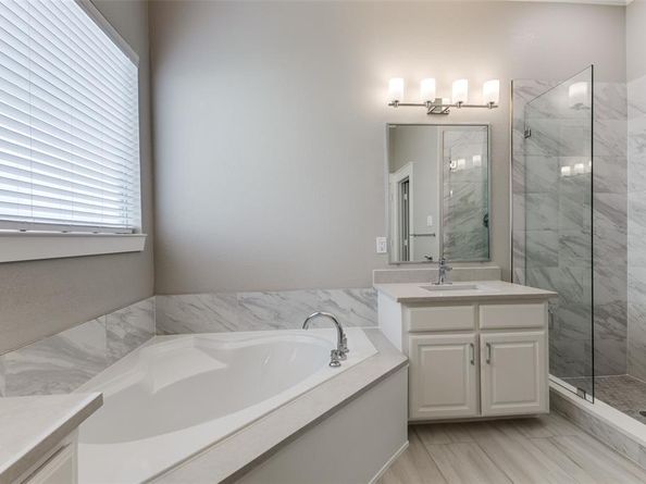 2800  Saratoga Drive , Rockwall Texas 75087