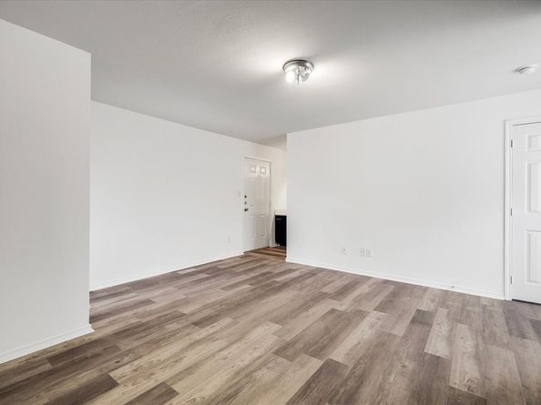 9831  Walnut Street  212, Dallas Texas 75243