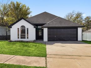 309  Dupont Circle , Fort Worth Texas 76134