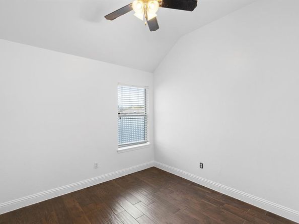 309  Dupont Circle , Fort Worth Texas 76134