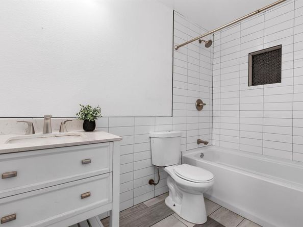 309  Dupont Circle , Fort Worth Texas 76134