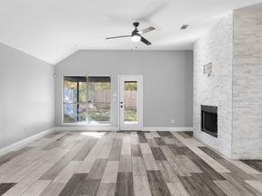 309  Dupont Circle , Fort Worth Texas 76134