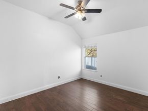 309  Dupont Circle , Fort Worth Texas 76134