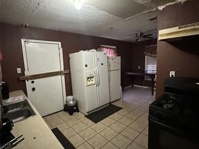 2604  Wallace Street , Fort Worth Texas 76105