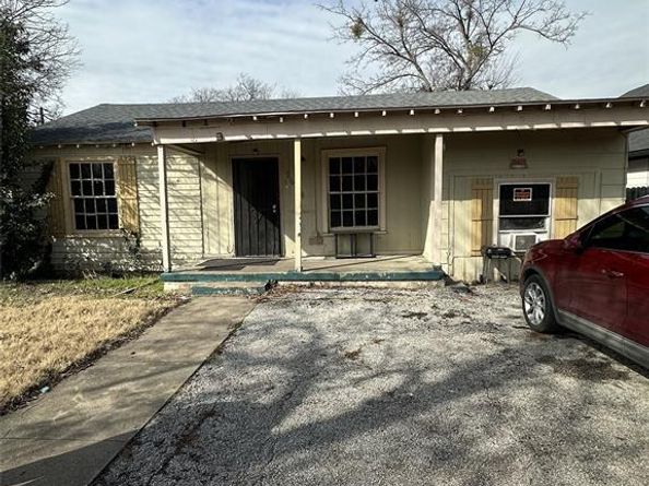 2604  Wallace Street , Fort Worth Texas 76105