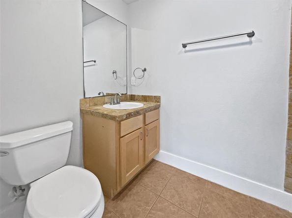 1616  Tribeca Way , Dallas Texas 75204