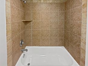 1616  Tribeca Way , Dallas Texas 75204