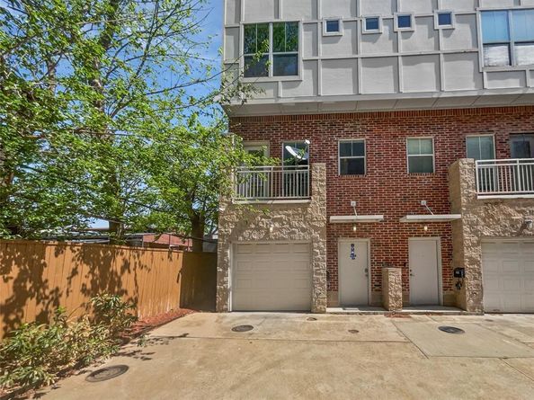 1616  Tribeca Way , Dallas Texas 75204