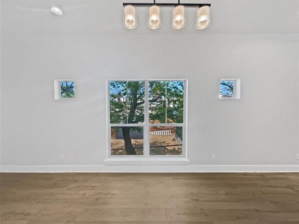 1616  Tribeca Way , Dallas Texas 75204