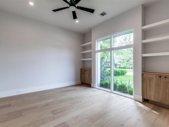 4131  Cedarbrush Drive , Dallas Texas 75229