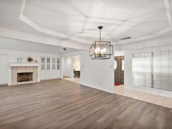 5400  Emerald Park Boulevard , Arlington Texas 76017