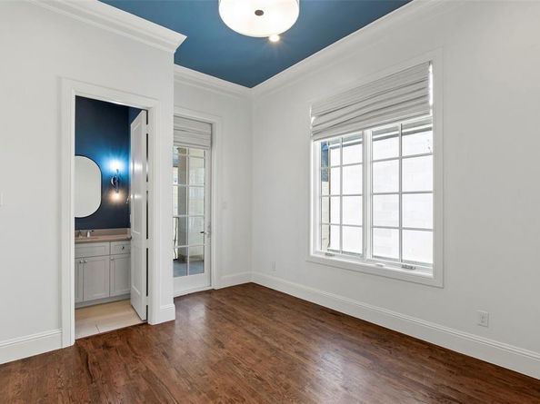 2804  Thomas Avenue  104, Dallas Texas 75204