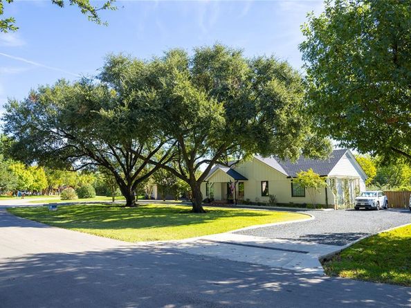 1311  El Patio Drive , Dallas Texas 75218