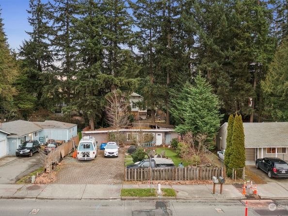 14552 5th Avenue NE, Shoreline WA 98155