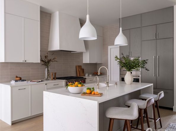 14357 NE 148th Place 3A, Woodinville WA 98072