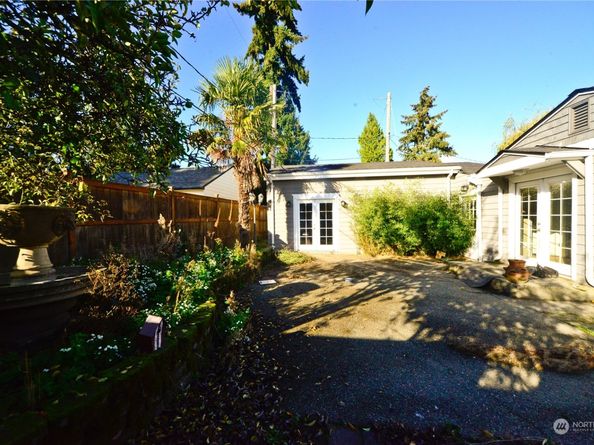 10013 34th Avenue SW, Seattle WA 98146