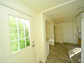 10013 34th Avenue SW, Seattle WA 98146