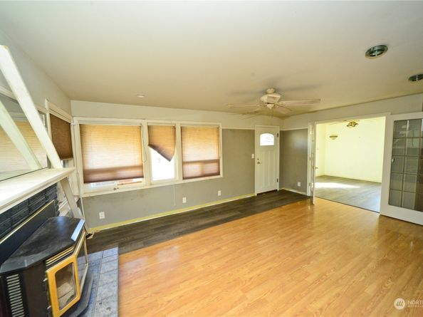 10013 34th Avenue SW, Seattle WA 98146