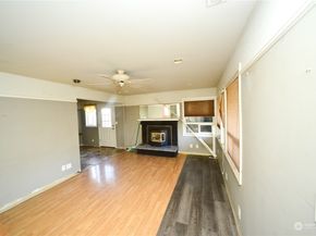 10013 34th Avenue SW, Seattle WA 98146