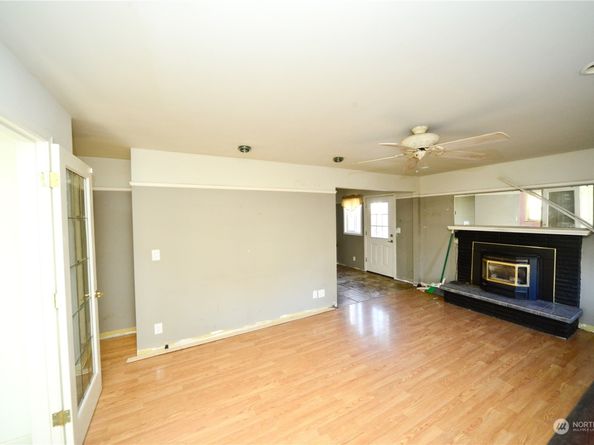 10013 34th Avenue SW, Seattle WA 98146
