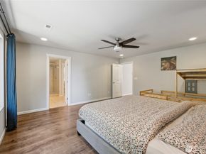 11133 5th Avenue SW, Seattle WA 98146