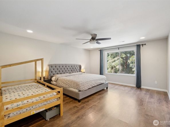 11133 5th Avenue SW, Seattle WA 98146