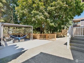 11133 5th Avenue SW, Seattle WA 98146