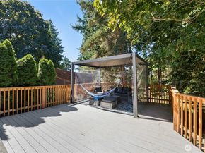 11133 5th Avenue SW, Seattle WA 98146