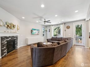 11133 5th Avenue SW, Seattle WA 98146