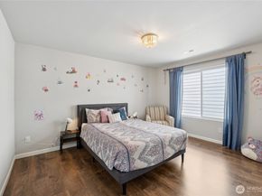 11133 5th Avenue SW, Seattle WA 98146