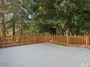 11133 5th Avenue SW, Seattle WA 98146