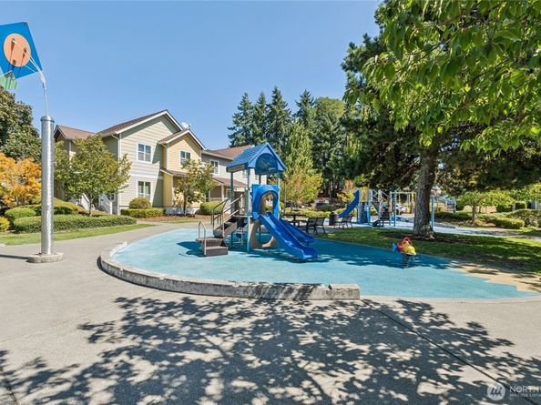 11133 5th Avenue SW, Seattle WA 98146