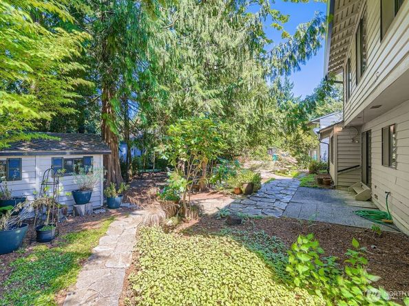 16629 158th Place SE, Renton WA 98058