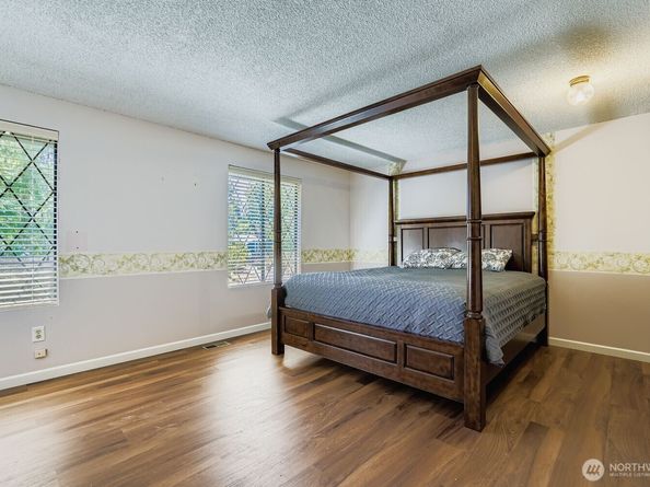 16629 158th Place SE, Renton WA 98058