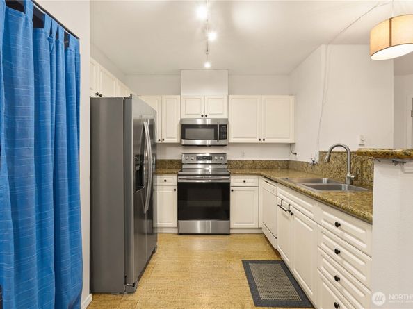 14714 Admiralty Way A318, Lynnwood WA 98087