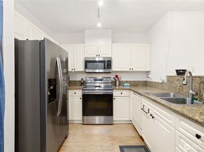 14714 Admiralty Way A318, Lynnwood WA 98087