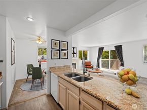 11532 15th Avenue NE 203, Seattle WA 98125