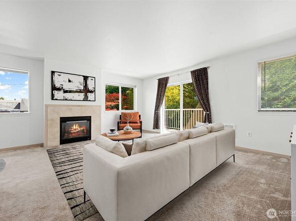 11532 15th Avenue NE 203, Seattle WA 98125