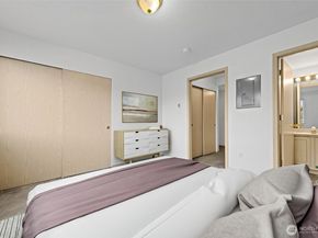11532 15th Avenue NE 203, Seattle WA 98125