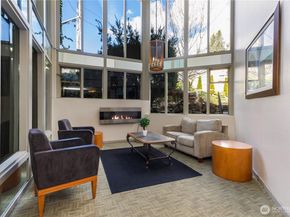 19428 Aurora Avenue N 431, Shoreline WA 98133