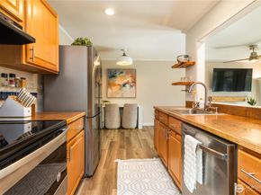 19428 Aurora Avenue N 431, Shoreline WA 98133