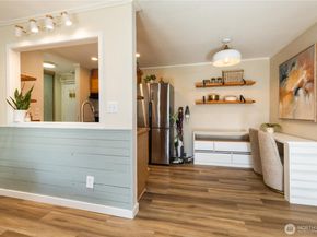 19428 Aurora Avenue N 431, Shoreline WA 98133