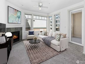 109 2nd Street S 423, Kirkland WA 98033