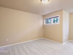 748 Vashon Place NE, Renton WA 98059